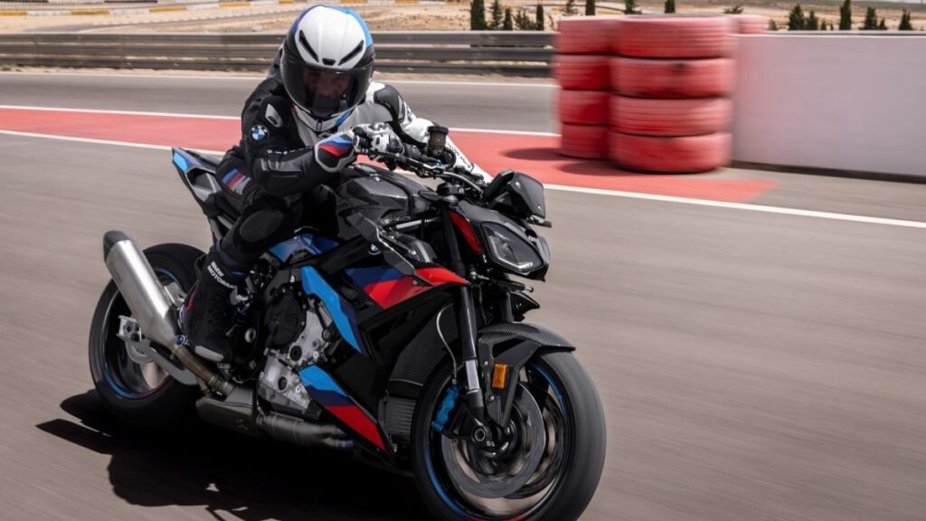 2026 BMW M 1000 R India Price ₹33.50 Lakh Offers 280 Kmph Speed, 210 BHP and Cutting Edge Electronics